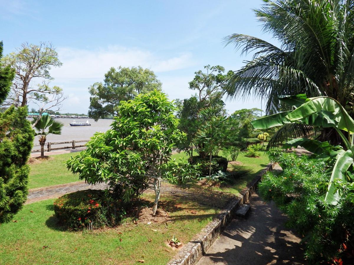 The Tara River Krabi town Buitenkant foto